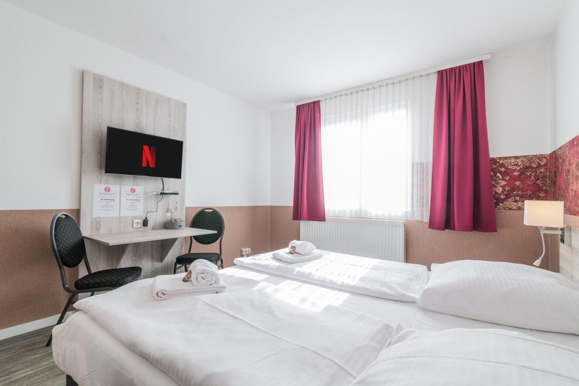 Hotel Cafe Galerie - Smart Tv - Free Parking Гарбсен Экстерьер фото